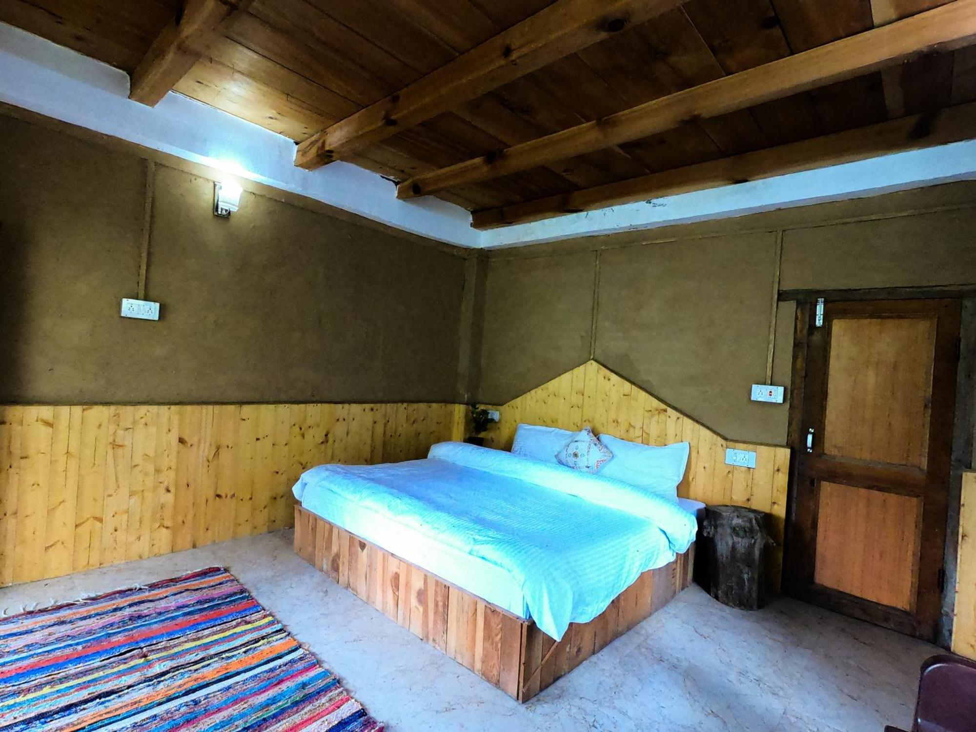 Gushaini Tirthan Ecostay מראה חיצוני תמונה